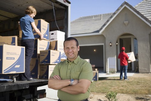 Professional home removals service in a Lambeth flat